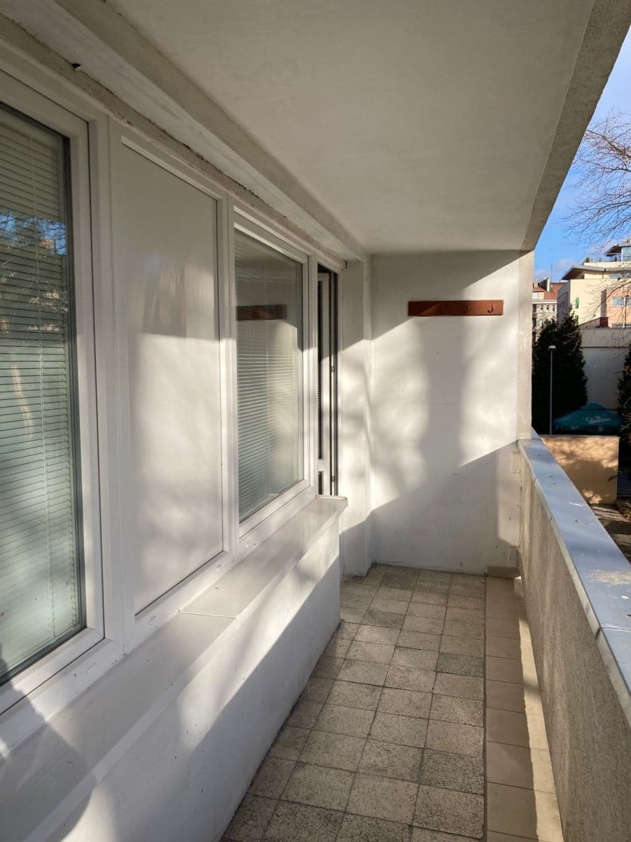 Pronájem bytu 1+1 41 m², Kotorská, Praha, Praha Pronájem bytu 1+1 41 m², Kotorská, Praha, Praha