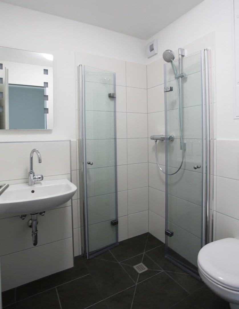 Pronájem bytu 1+1 18 m², Firnhaberstr. 12, Augsburg, Bavorsko Pronájem bytu 1+1 18 m², Firnhaberstr. 12, Augsburg, Bavorsko