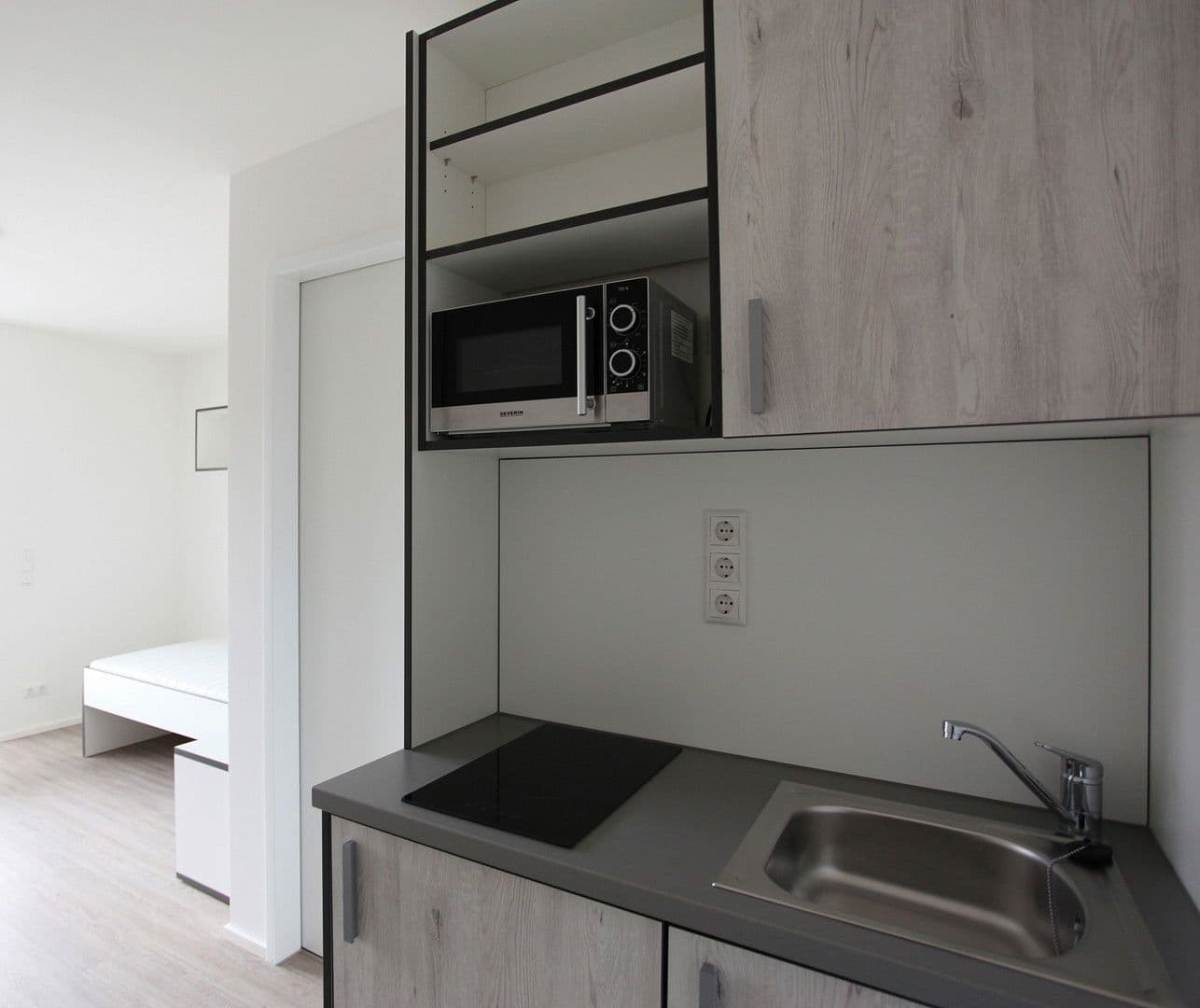 Pronájem bytu 1+1 18 m², Firnhaberstr. 12, Augsburg, Bavorsko Pronájem bytu 1+1 18 m², Firnhaberstr. 12, Augsburg, Bavorsko