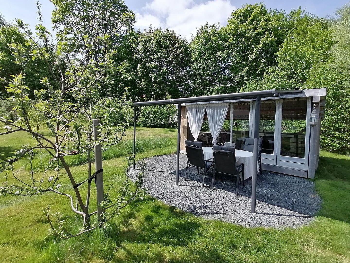 Prodej domu 162 m², pozemek 3.600 m², Grebenhain, Hessen Prodej domu 162 m², pozemek 3.600 m², Grebenhain, Hessen