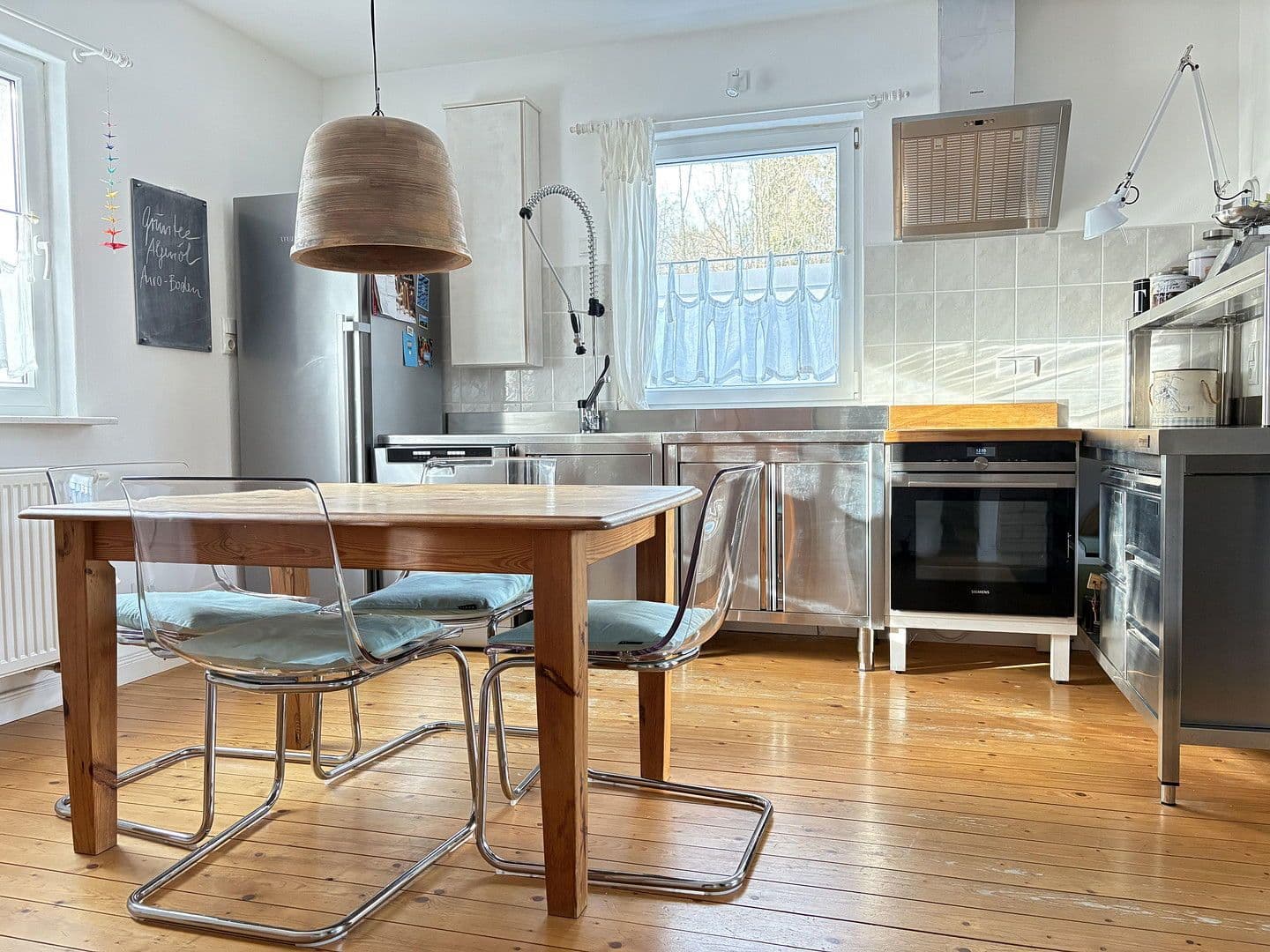 Prodej domu 162 m², pozemek 3.600 m², Grebenhain, Hessen Prodej domu 162 m², pozemek 3.600 m², Grebenhain, Hessen