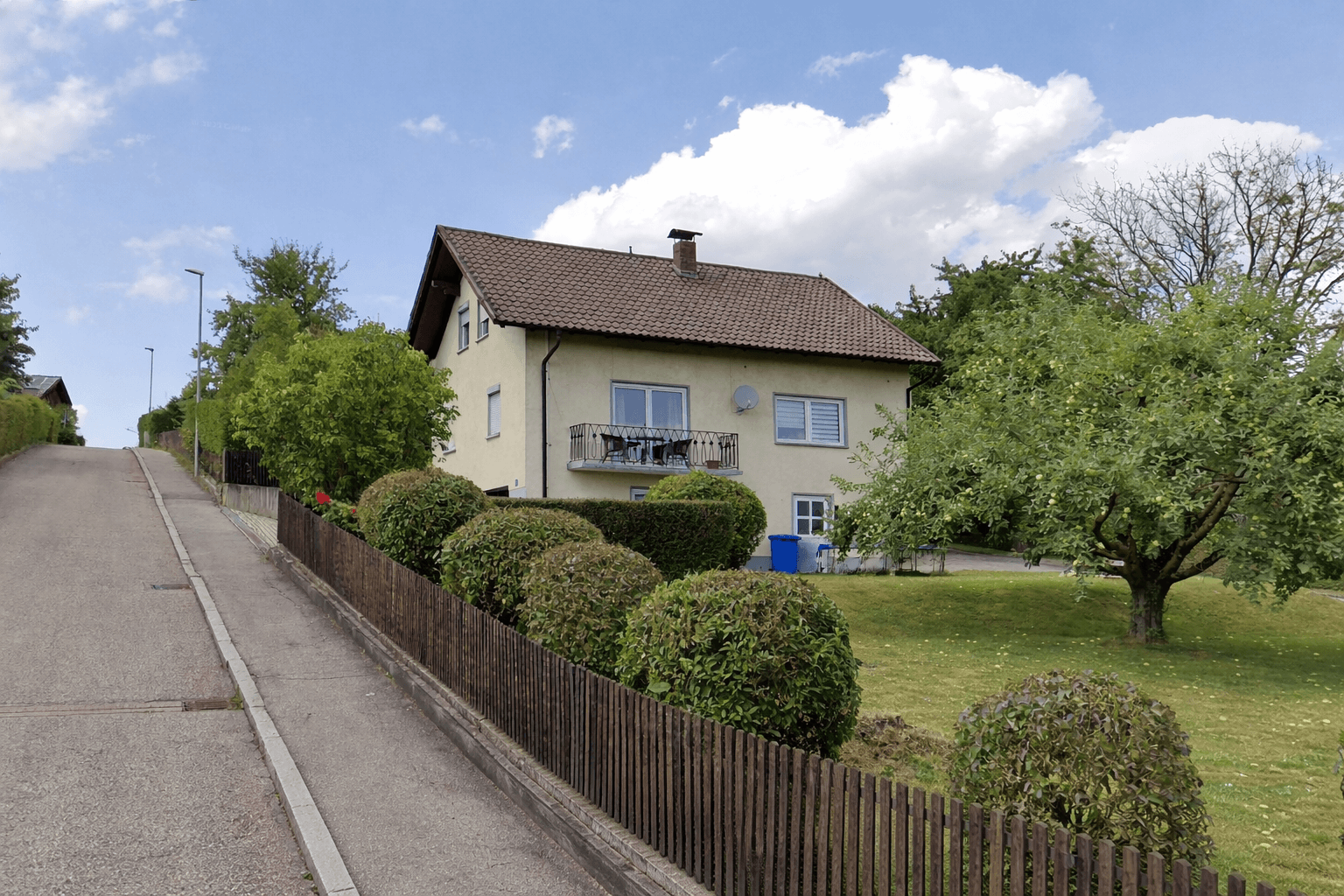 Prodej domu 127 m², pozemek 1.229 m², Ruhstorf a.d.Rott, Bavorsko Prodej domu 127 m², pozemek 1.229 m², Ruhstorf a.d.Rott, Bavorsko