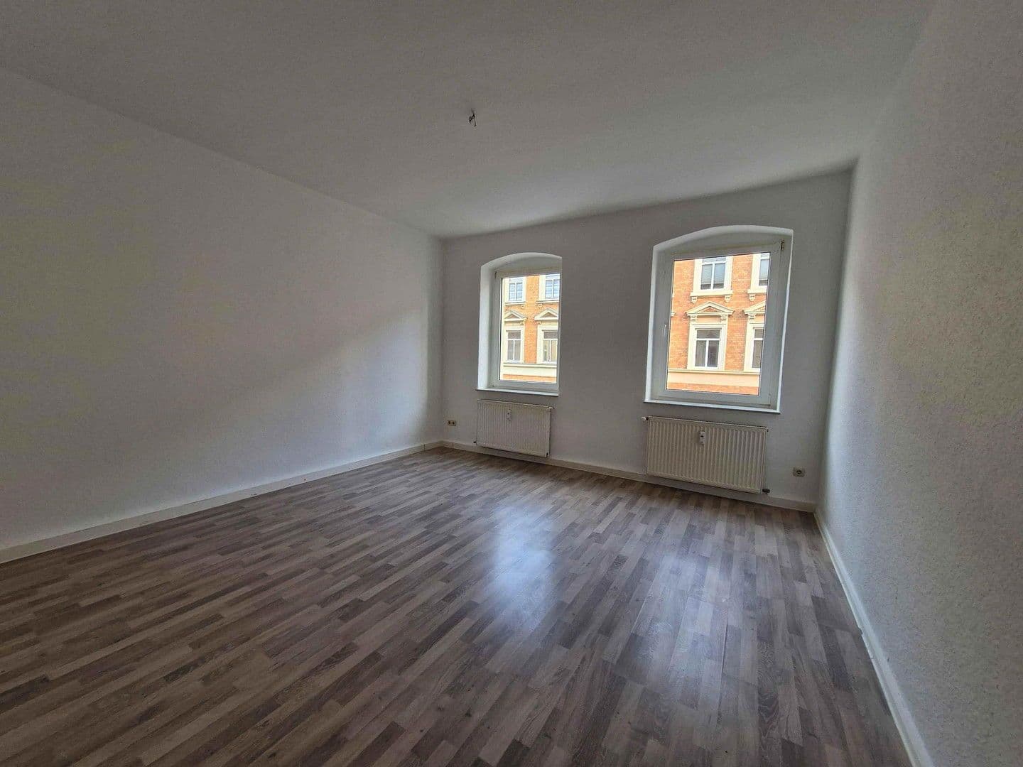 Prodej domu 258 m², pozemek 214 m², Max-Planck-Straße 3, Gera, Durynsko Prodej domu 258 m², pozemek 214 m², Max-Planck-Straße 3, Gera, Durynsko