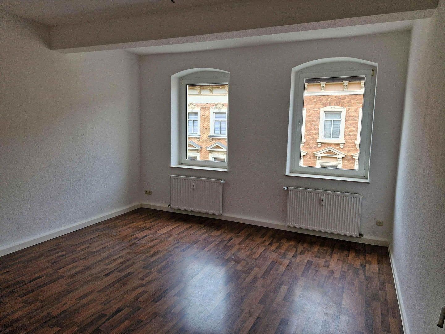 Prodej domu 258 m², pozemek 214 m², Max-Planck-Straße 3, Gera, Durynsko Prodej domu 258 m², pozemek 214 m², Max-Planck-Straße 3, Gera, Durynsko