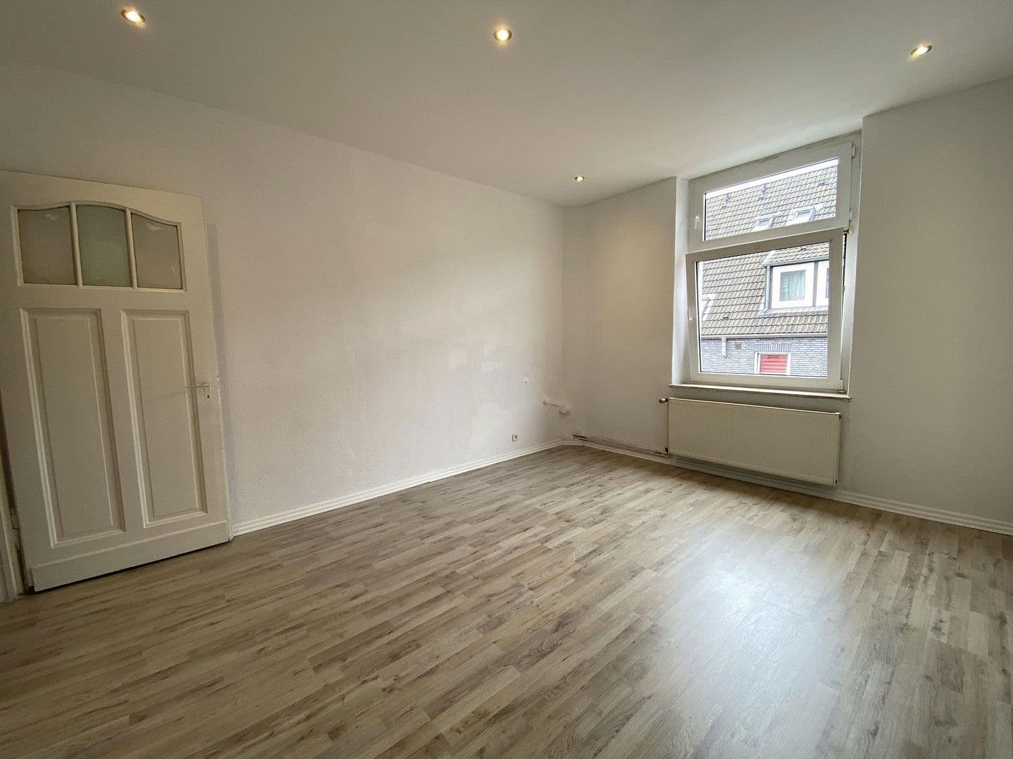 Pronájem bytu 3+1 55 m², Nohlstr. 160, Oberhausen, Severní Porýní-Vestfálsko Pronájem bytu 3+1 55 m², Nohlstr. 160, Oberhausen, Severní Porýní-Vestfálsko