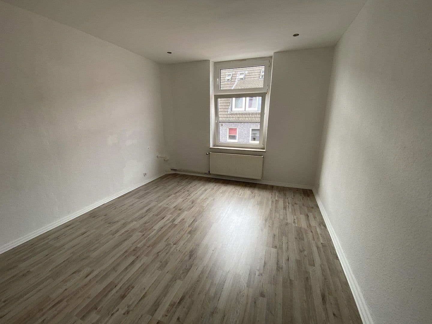 Pronájem bytu 3+1 55 m², Nohlstr. 160, Oberhausen, Severní Porýní-Vestfálsko Pronájem bytu 3+1 55 m², Nohlstr. 160, Oberhausen, Severní Porýní-Vestfálsko