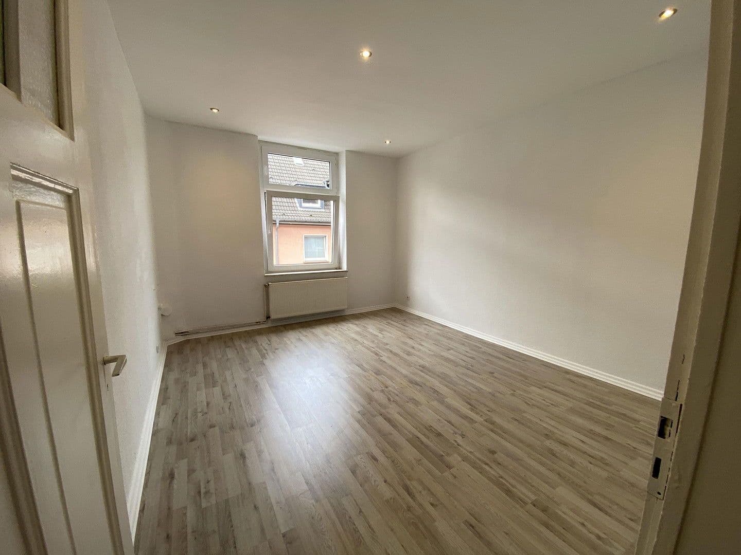 Pronájem bytu 3+1 55 m², Nohlstr. 160, Oberhausen, Severní Porýní-Vestfálsko Pronájem bytu 3+1 55 m², Nohlstr. 160, Oberhausen, Severní Porýní-Vestfálsko