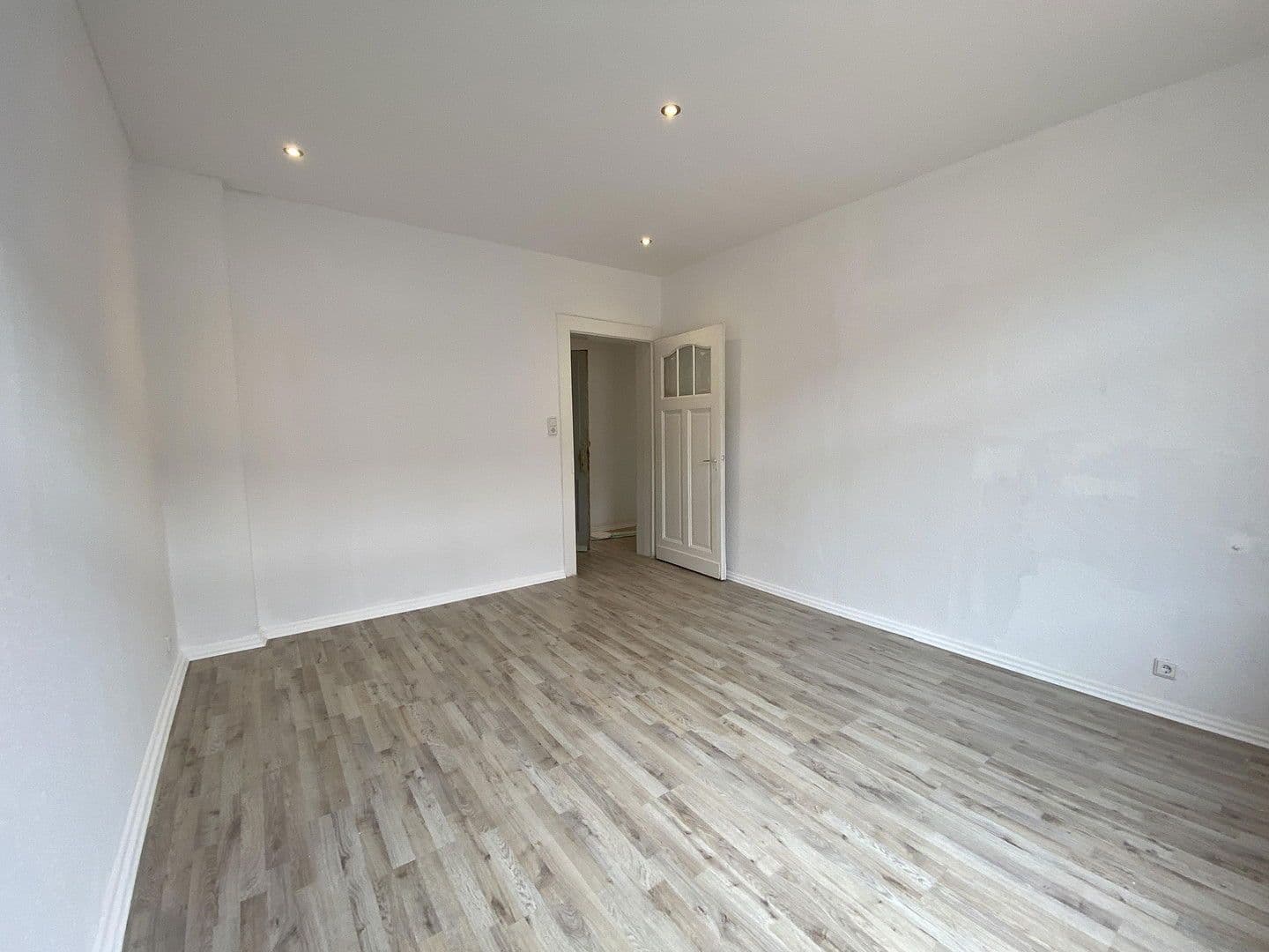 Pronájem bytu 3+1 55 m², Nohlstr. 160, Oberhausen, Severní Porýní-Vestfálsko Pronájem bytu 3+1 55 m², Nohlstr. 160, Oberhausen, Severní Porýní-Vestfálsko