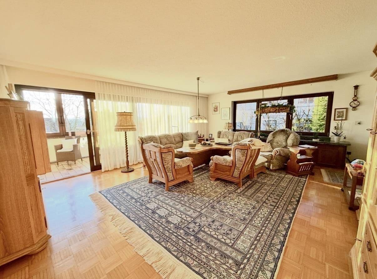 Prodej domu 423 m², pozemek 999 m², Am Eggeberg 4, Blomberg, Severní Porýní-Vestfálsko Prodej domu 423 m², pozemek 999 m², Am Eggeberg 4, Blomberg, Severní Porýní-Vestfálsko