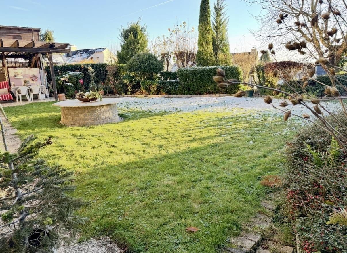 Prodej domu 423 m², pozemek 999 m², Am Eggeberg 4, Blomberg, Severní Porýní-Vestfálsko Prodej domu 423 m², pozemek 999 m², Am Eggeberg 4, Blomberg, Severní Porýní-Vestfálsko