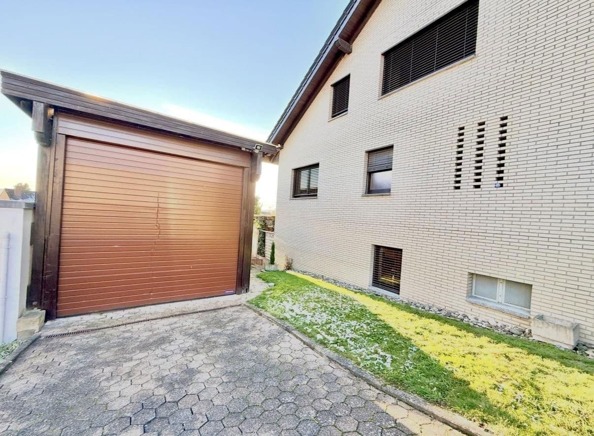 Prodej domu 423 m², pozemek 999 m², Am Eggeberg 4, Blomberg, Severní Porýní-Vestfálsko Prodej domu 423 m², pozemek 999 m², Am Eggeberg 4, Blomberg, Severní Porýní-Vestfálsko