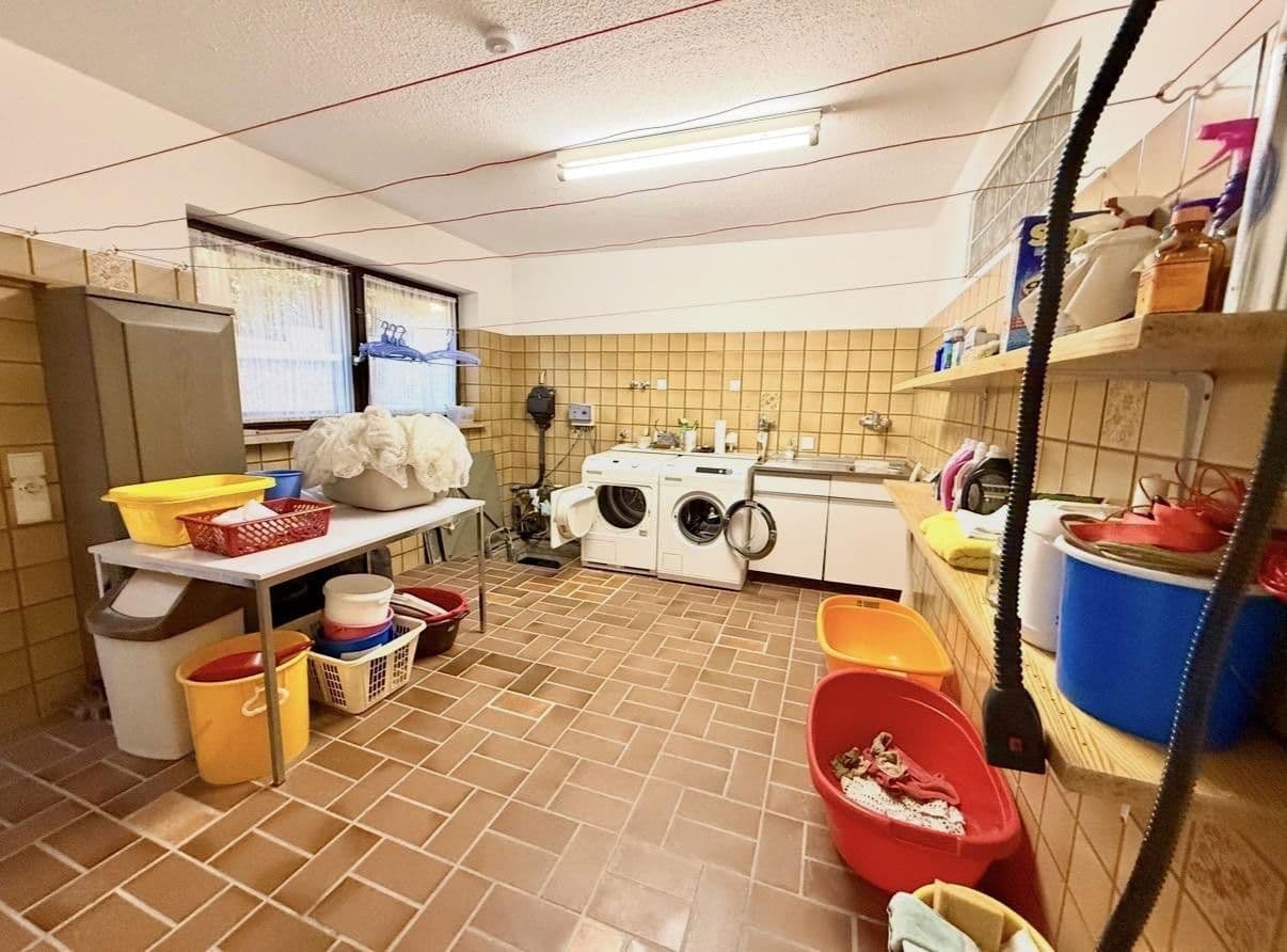 Prodej domu 423 m², pozemek 999 m², Am Eggeberg 4, Blomberg, Severní Porýní-Vestfálsko Prodej domu 423 m², pozemek 999 m², Am Eggeberg 4, Blomberg, Severní Porýní-Vestfálsko