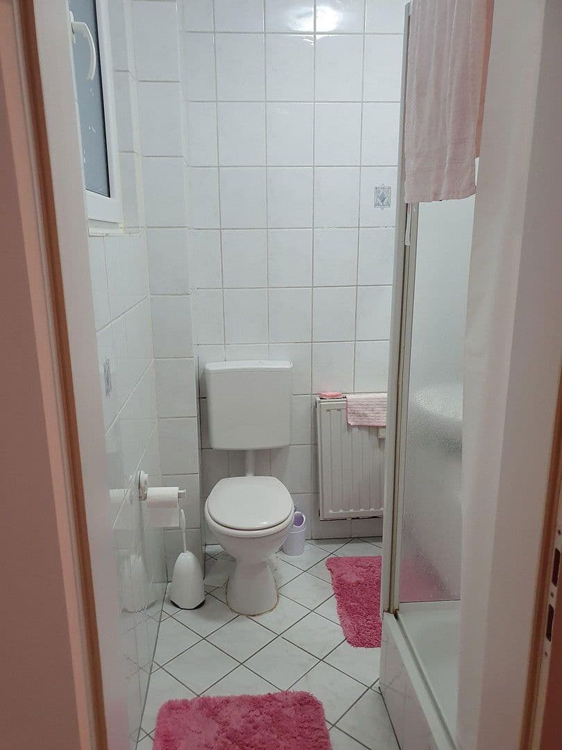 Pronájem bytu 2+1 42 m², Käfertaler Strasse 191, Mannheim, Bádensko-Württembersko Pronájem bytu 2+1 42 m², Käfertaler Strasse 191, Mannheim, Bádensko-Württembersko