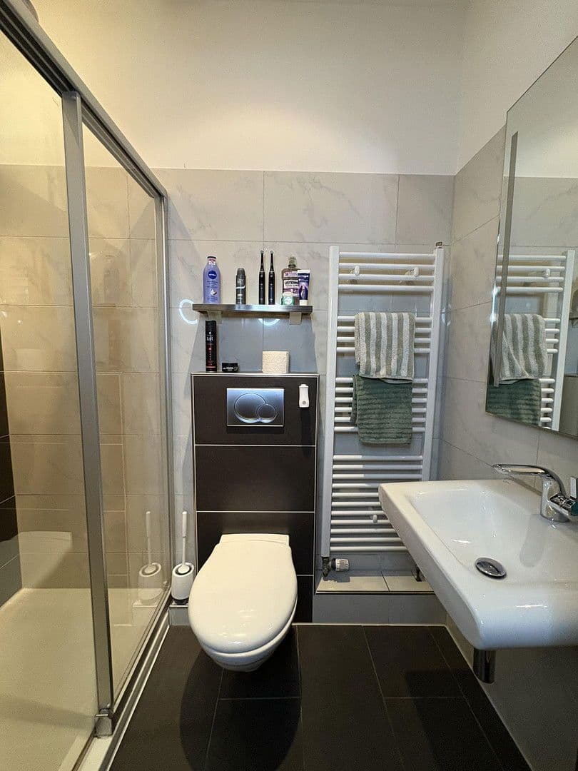 Prodej bytu 2+1 60 m², Kopernikusstraße 55, Düsseldorf, Severní Porýní-Vestfálsko Prodej bytu 2+1 60 m², Kopernikusstraße 55, Düsseldorf, Severní Porýní-Vestfálsko