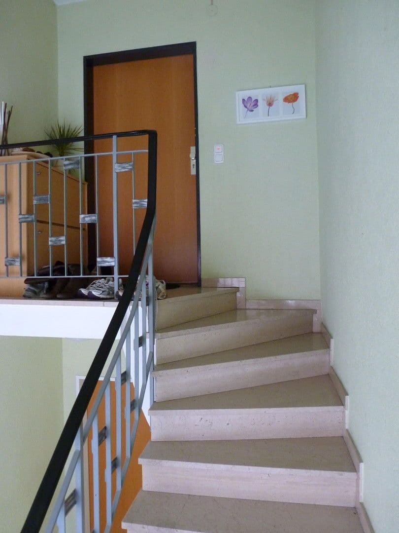 Pronájem bytu 2+1 69 m², Nieder-Mörler-Str. 13, Bad Nauheim, Hessen Pronájem bytu 2+1 69 m², Nieder-Mörler-Str. 13, Bad Nauheim, Hessen