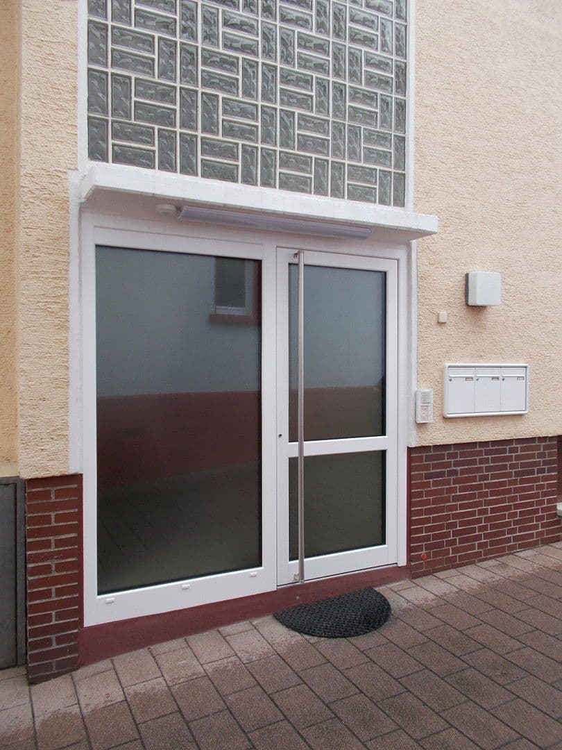 Pronájem bytu 2+1 69 m², Nieder-Mörler-Str. 13, Bad Nauheim, Hessen Pronájem bytu 2+1 69 m², Nieder-Mörler-Str. 13, Bad Nauheim, Hessen