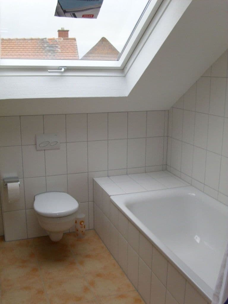 Pronájem bytu 2+1 69 m², Nieder-Mörler-Str. 13, Bad Nauheim, Hessen Pronájem bytu 2+1 69 m², Nieder-Mörler-Str. 13, Bad Nauheim, Hessen