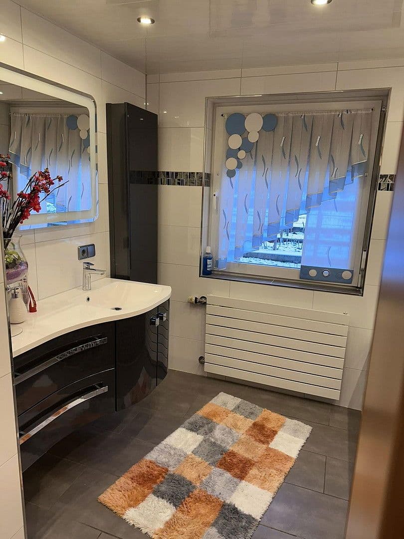 Prodej domu 110 m², pozemek 519 m², Aalen, Bádensko-Württembersko Prodej domu 110 m², pozemek 519 m², Aalen, Bádensko-Württembersko