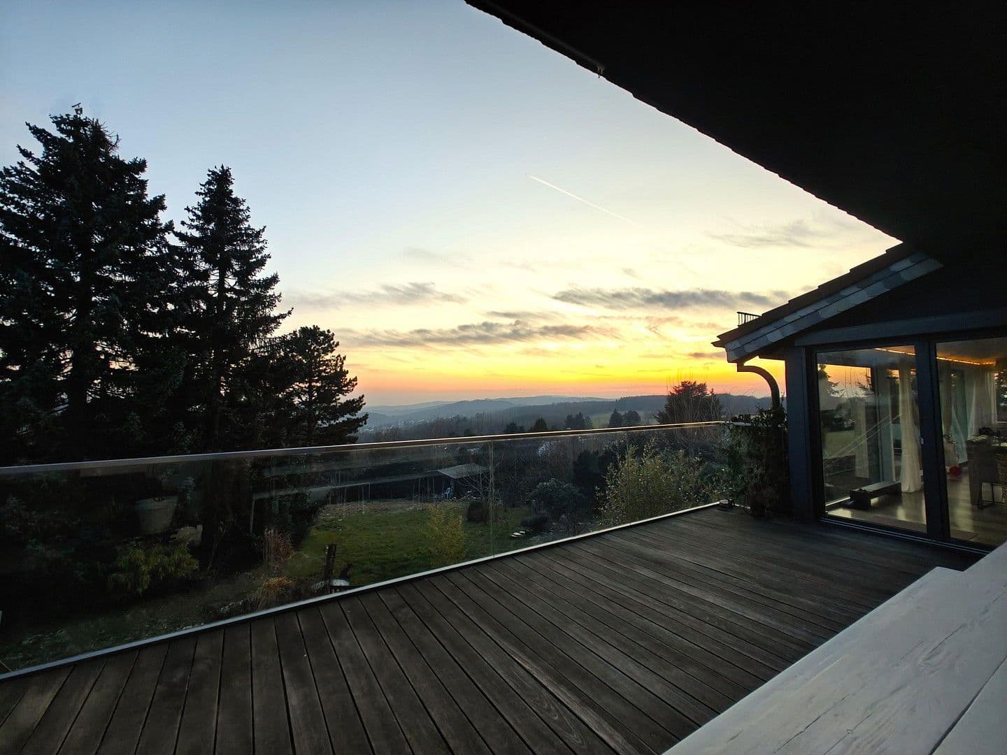 Prodej domu 493 m², pozemek 1.531 m², Glashütten, Hessen Prodej domu 493 m², pozemek 1.531 m², Glashütten, Hessen