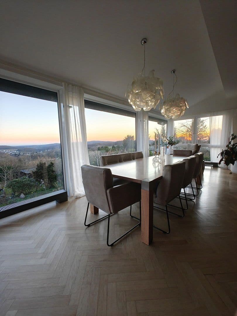 Prodej domu 493 m², pozemek 1.531 m², Glashütten, Hessen Prodej domu 493 m², pozemek 1.531 m², Glashütten, Hessen