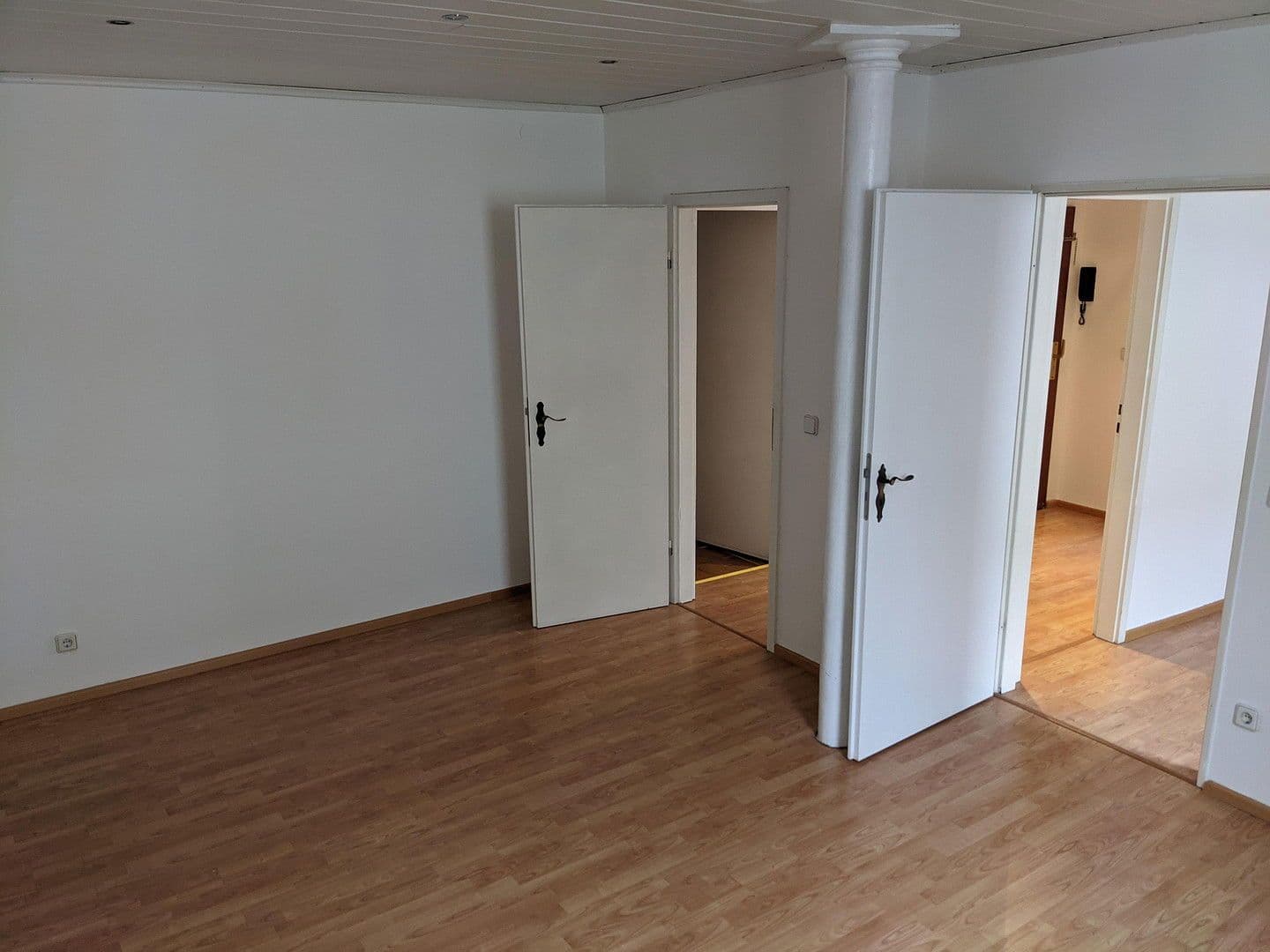 Pronájem bytu 3+1 76 m², Scheidertalstraße 20, Taunusstein, Hessen Pronájem bytu 3+1 76 m², Scheidertalstraße 20, Taunusstein, Hessen