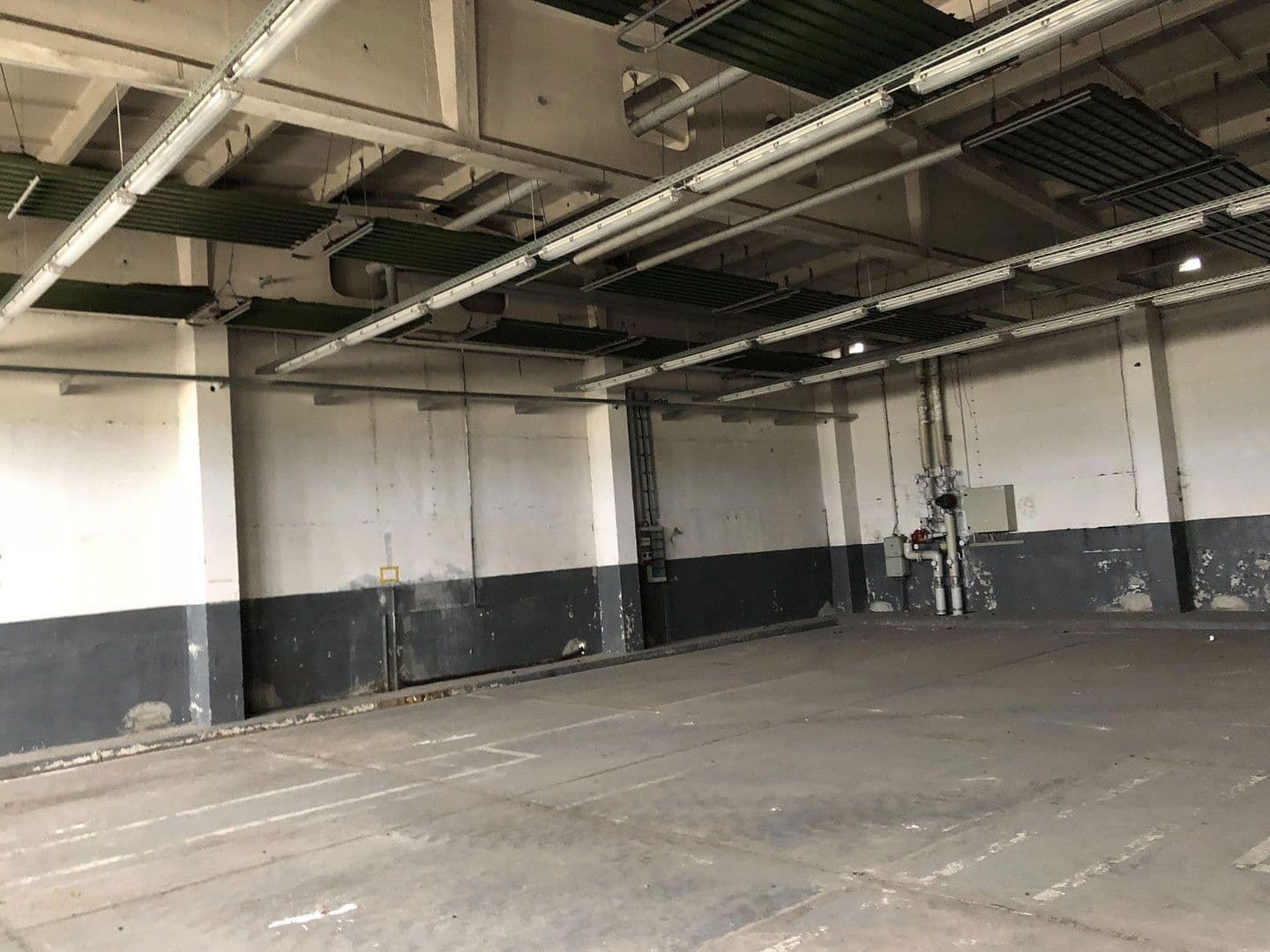 Prodej nebytového prostoru 25.564 m², Lützowstr. 3, Stavenhagen, Mecklenburg-Vorpommern Prodej nebytového prostoru 25.564 m², Lützowstr. 3, Stavenhagen, Mecklenburg-Vorpommern