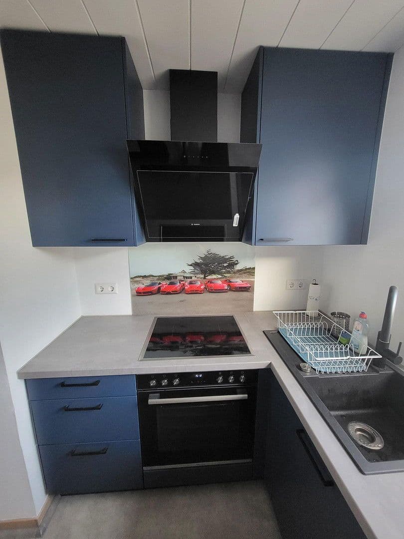 Pronájem bytu 3+kk 85 m², Stuttgart, Bádensko-Württembersko Pronájem bytu 3+kk 85 m², Stuttgart, Bádensko-Württembersko