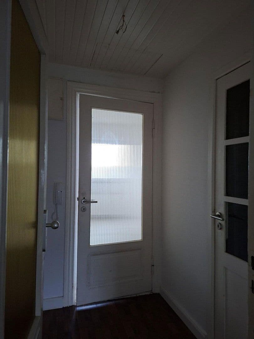 Pronájem bytu 4+1 75 m², Radellstraße 15, Bremerhaven, Bremen Pronájem bytu 4+1 75 m², Radellstraße 15, Bremerhaven, Bremen