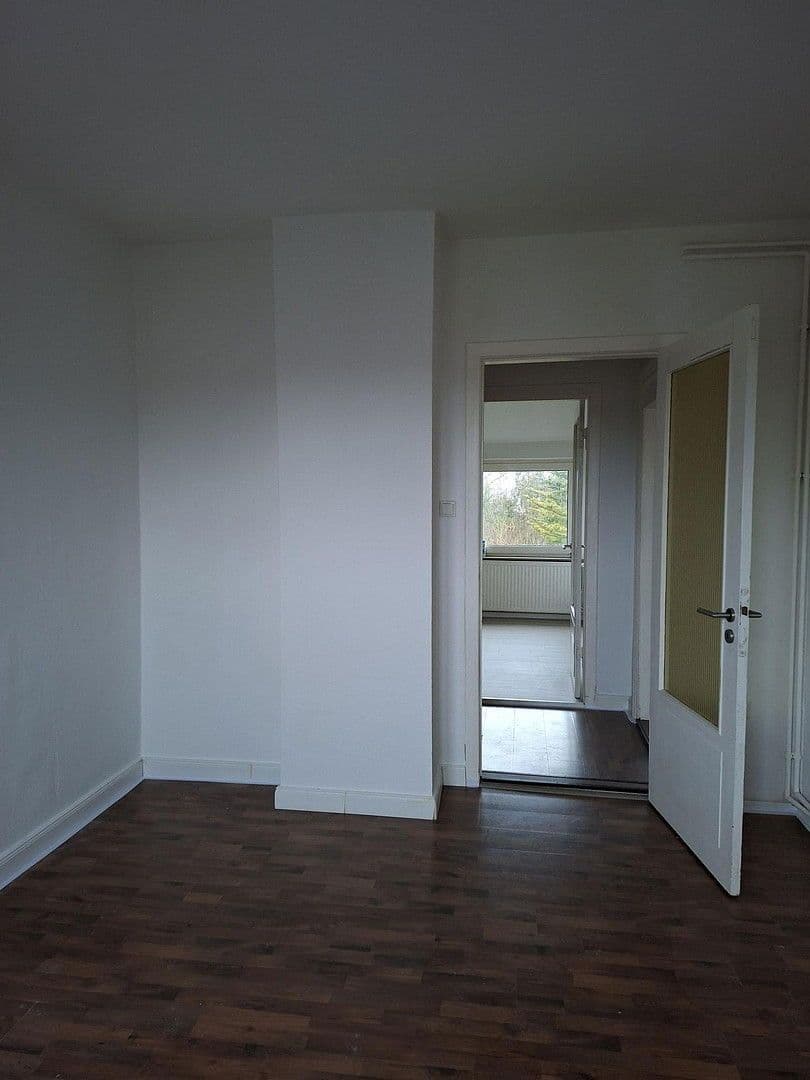 Pronájem bytu 4+1 75 m², Radellstraße 15, Bremerhaven, Bremen Pronájem bytu 4+1 75 m², Radellstraße 15, Bremerhaven, Bremen
