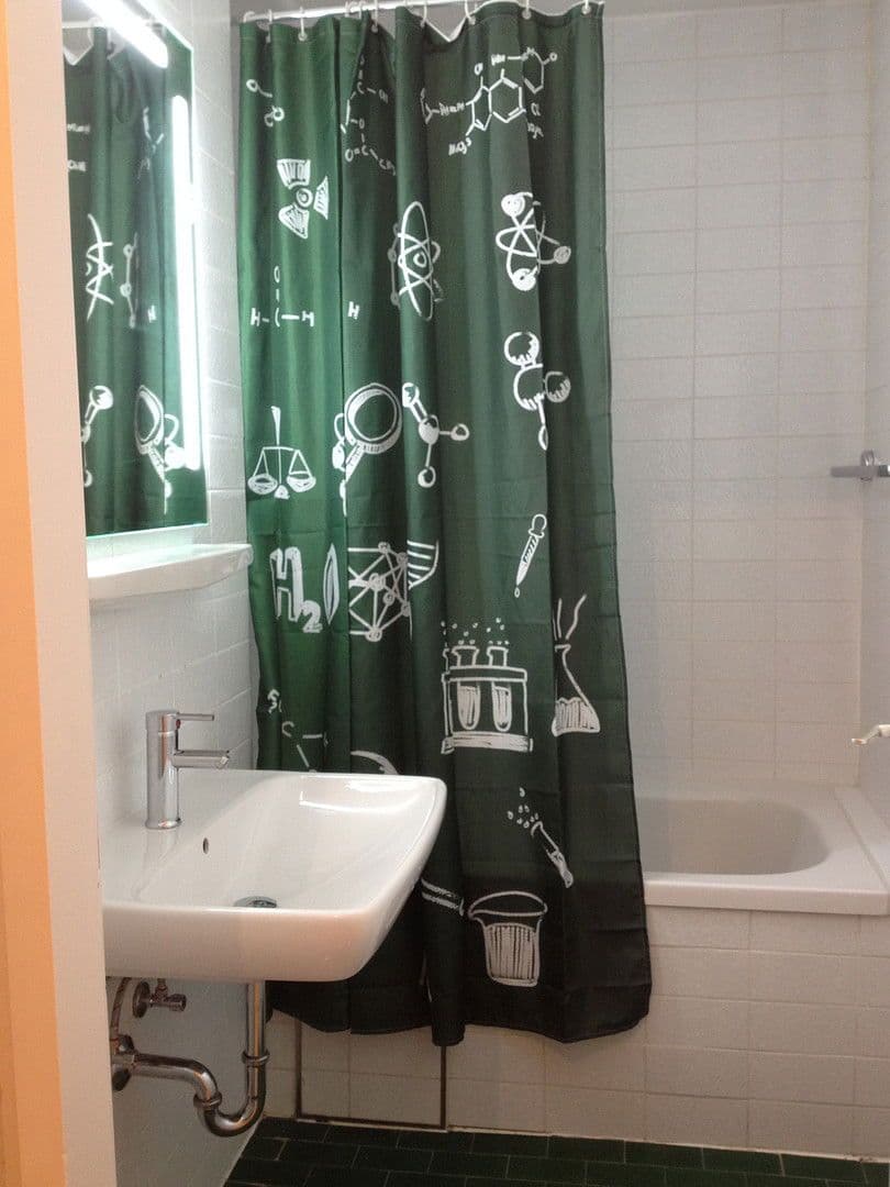 Pronájem bytu 1+1 14 m², Lerchenauer Str. 4, München, Bavorsko Pronájem bytu 1+1 14 m², Lerchenauer Str. 4, München, Bavorsko