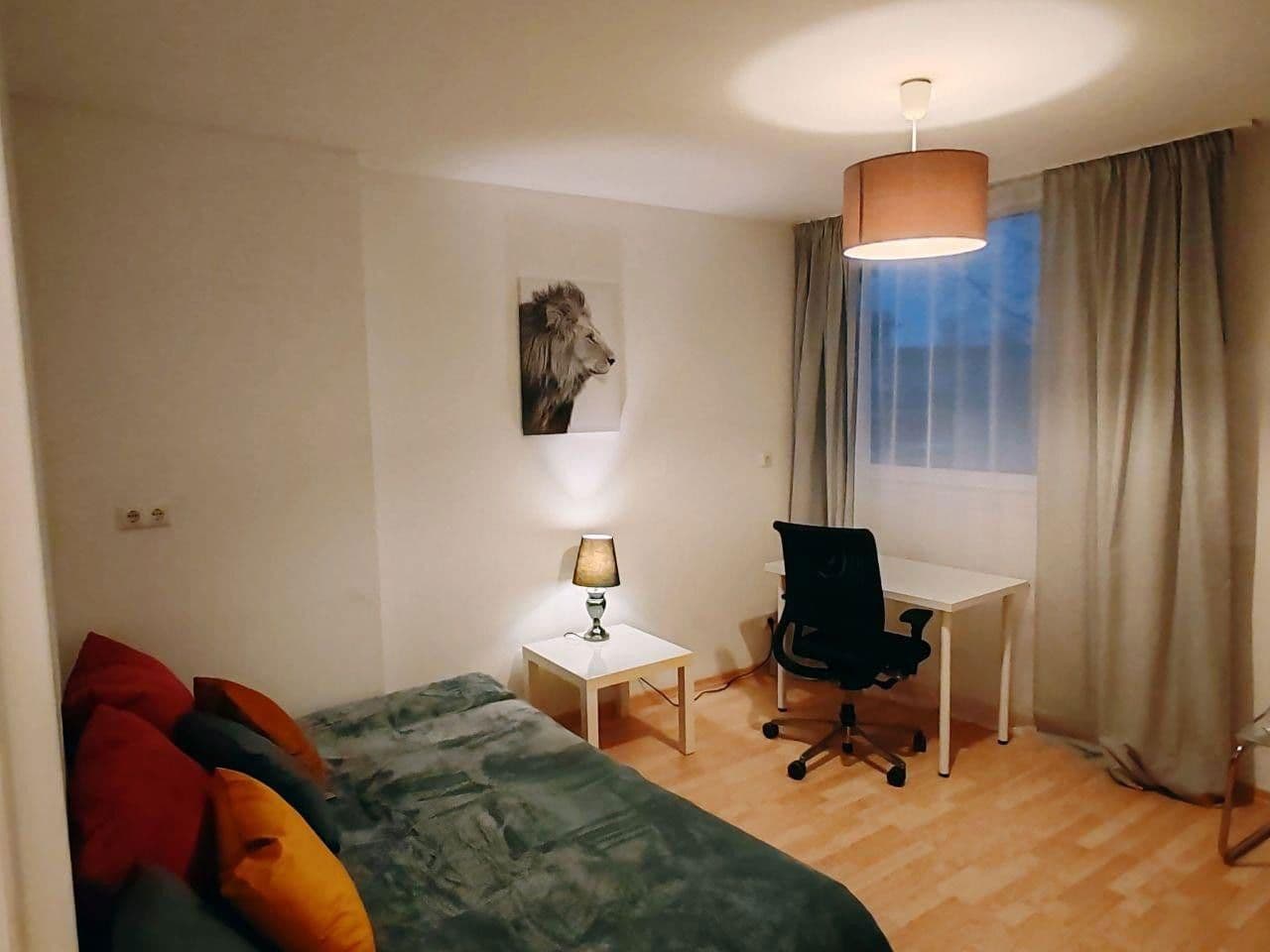 Pronájem bytu 1+1 14 m², Lerchenauer Str. 4, München, Bavorsko Pronájem bytu 1+1 14 m², Lerchenauer Str. 4, München, Bavorsko