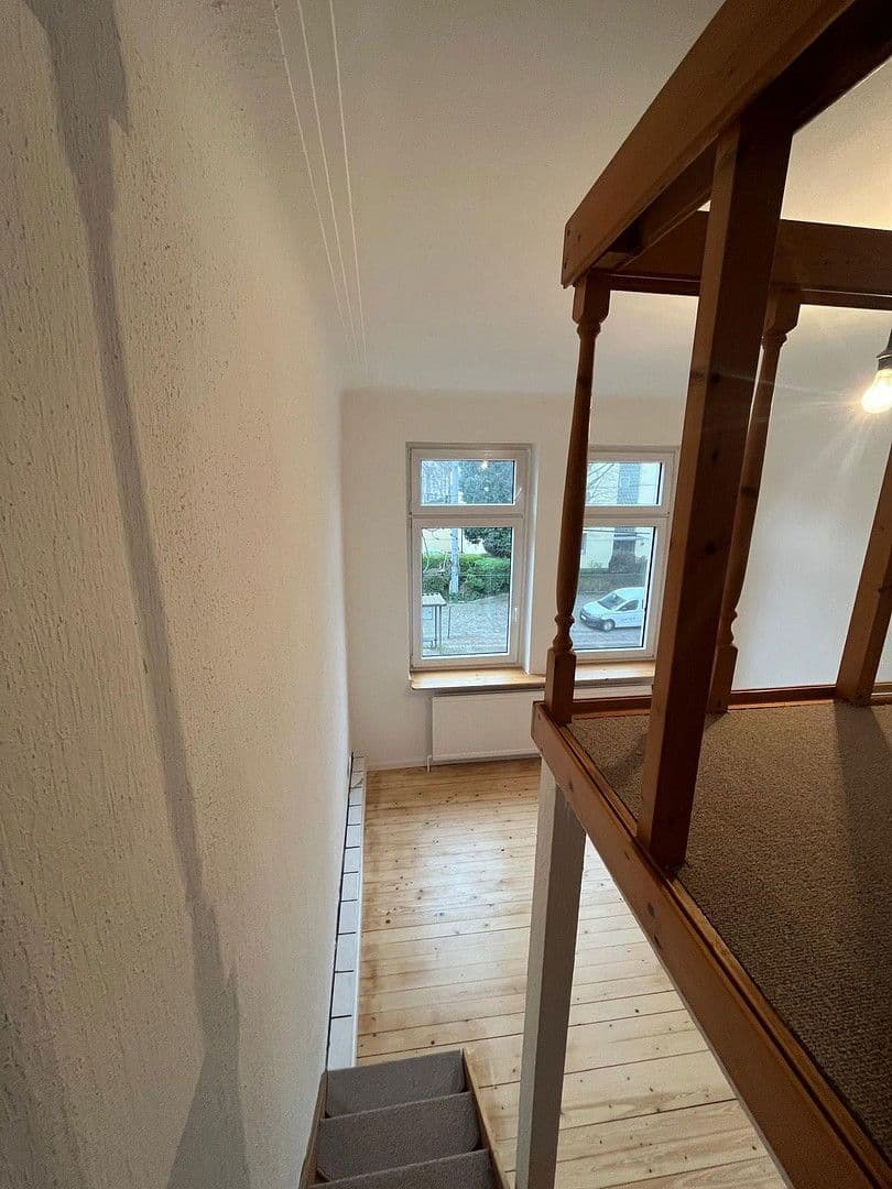 Pronájem bytu 2+1 34 m², Hattinger Str. 915, Bochum, Severní Porýní-Vestfálsko Pronájem bytu 2+1 34 m², Hattinger Str. 915, Bochum, Severní Porýní-Vestfálsko