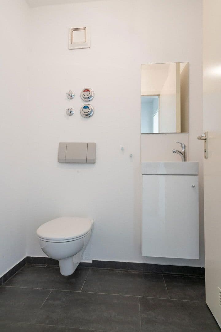 Pronájem bytu 2+kk 74 m², Hochdorfer Straße 24, Ludwigsburg, Bádensko-Württembersko Pronájem bytu 2+kk 74 m², Hochdorfer Straße 24, Ludwigsburg, Bádensko-Württembersko