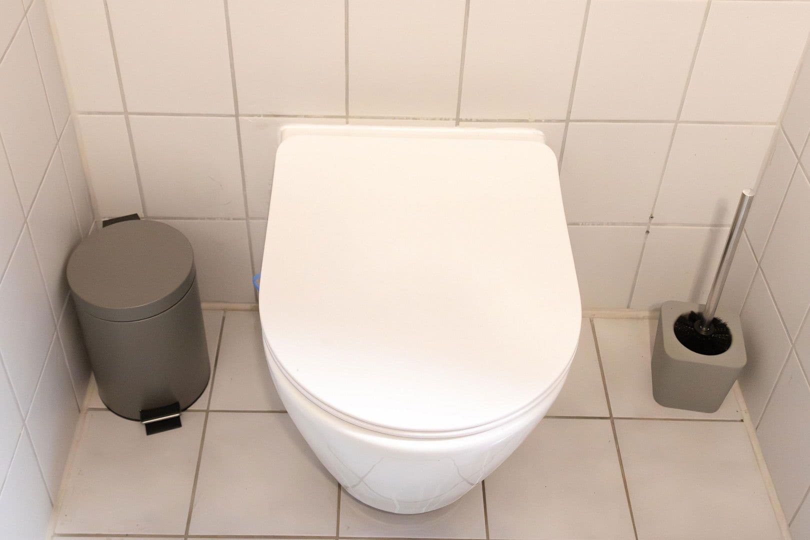 Pronájem bytu 2+1 65 m², untere Heckenstraße 51, Stuttgart (Hedelfingen), Bádensko-Württembersko Pronájem bytu 2+1 65 m², untere Heckenstraße 51, Stuttgart (Hedelfingen), Bádensko-Württembersko