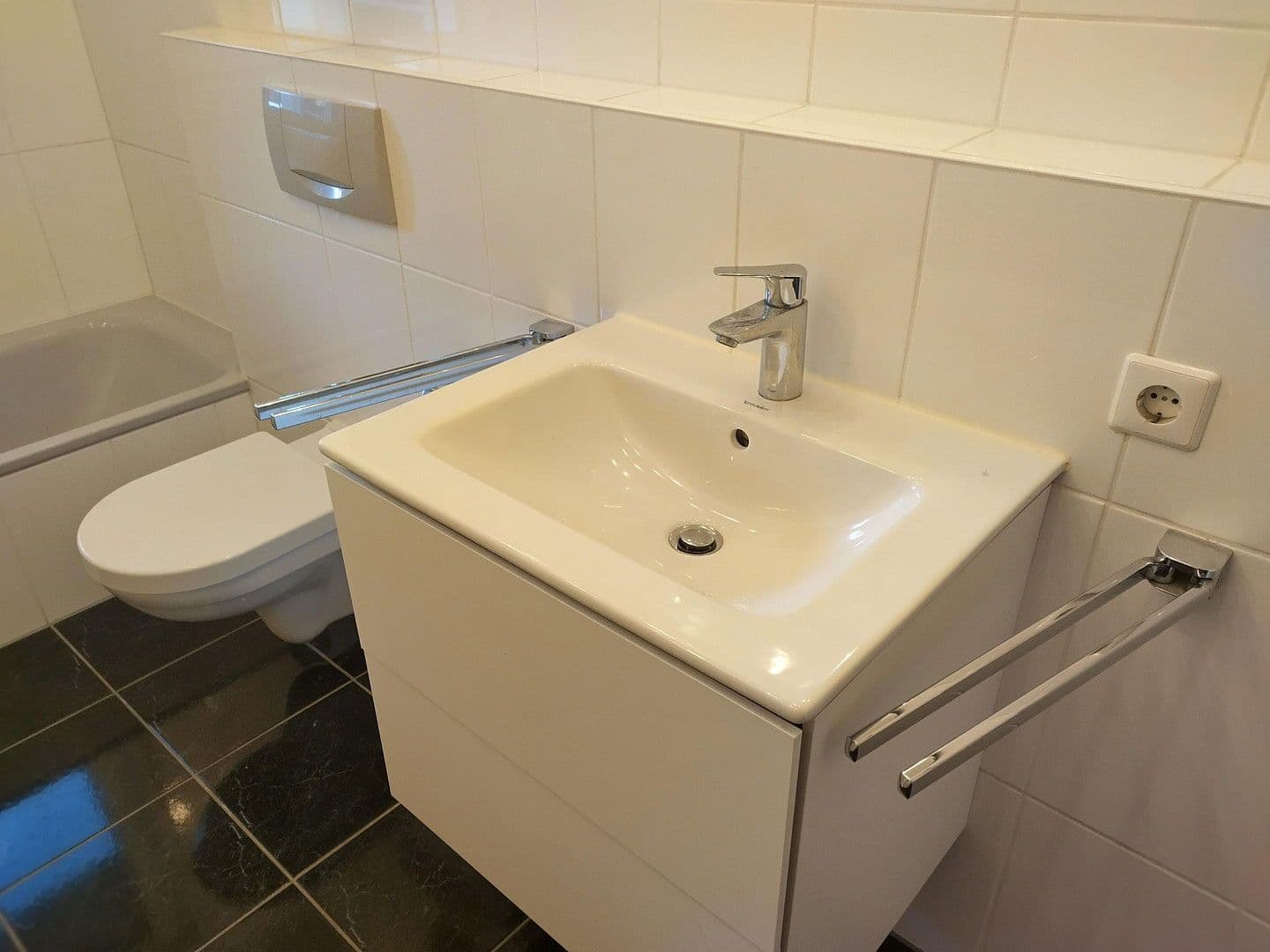 Prodej bytu 4+kk 110 m², Stuttgart, Bádensko-Württembersko Prodej bytu 4+kk 110 m², Stuttgart, Bádensko-Württembersko