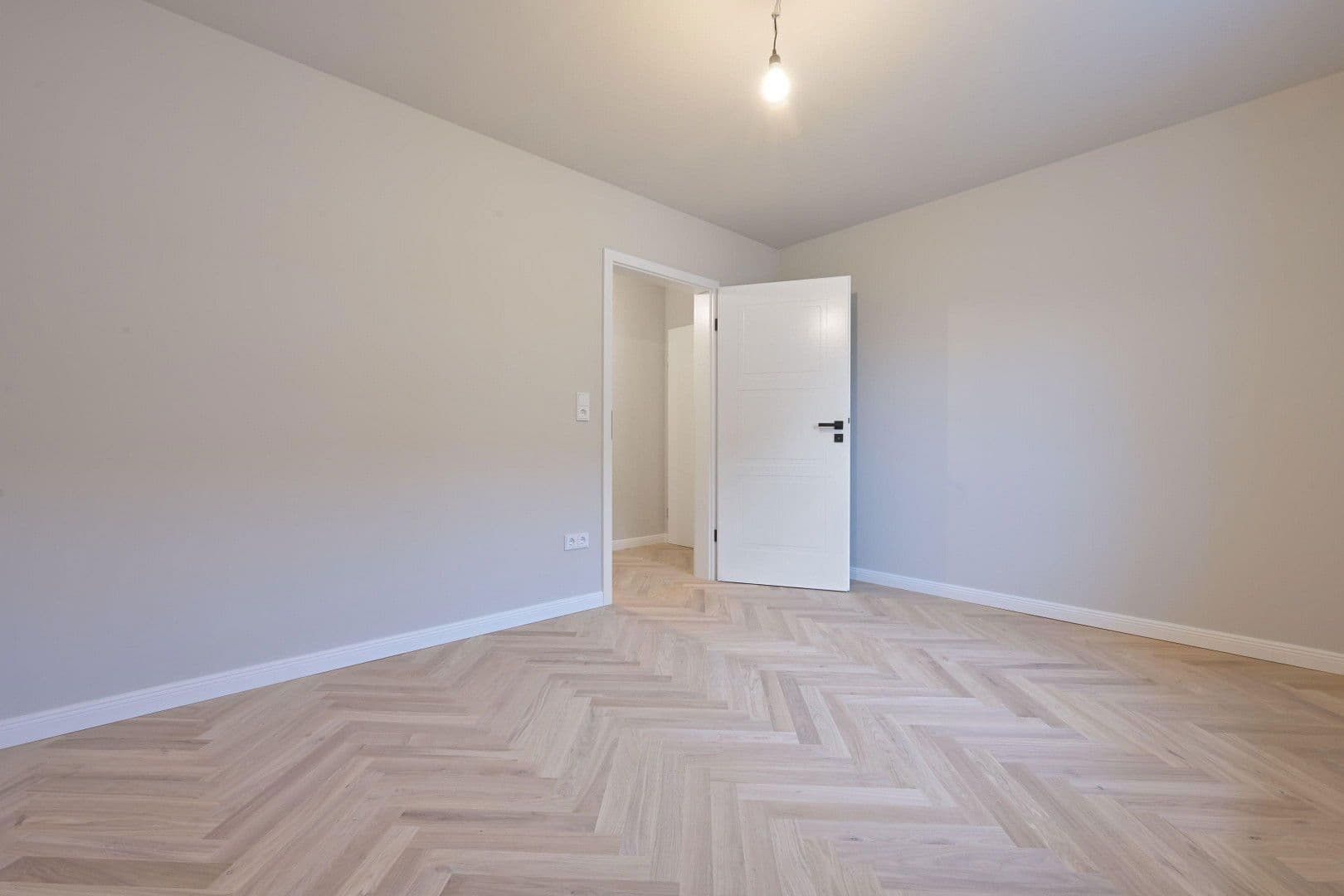 Prodej bytu 4+1 105 m², Hauptstraße 43, Aystetten, Bavorsko Prodej bytu 4+1 105 m², Hauptstraße 43, Aystetten, Bavorsko