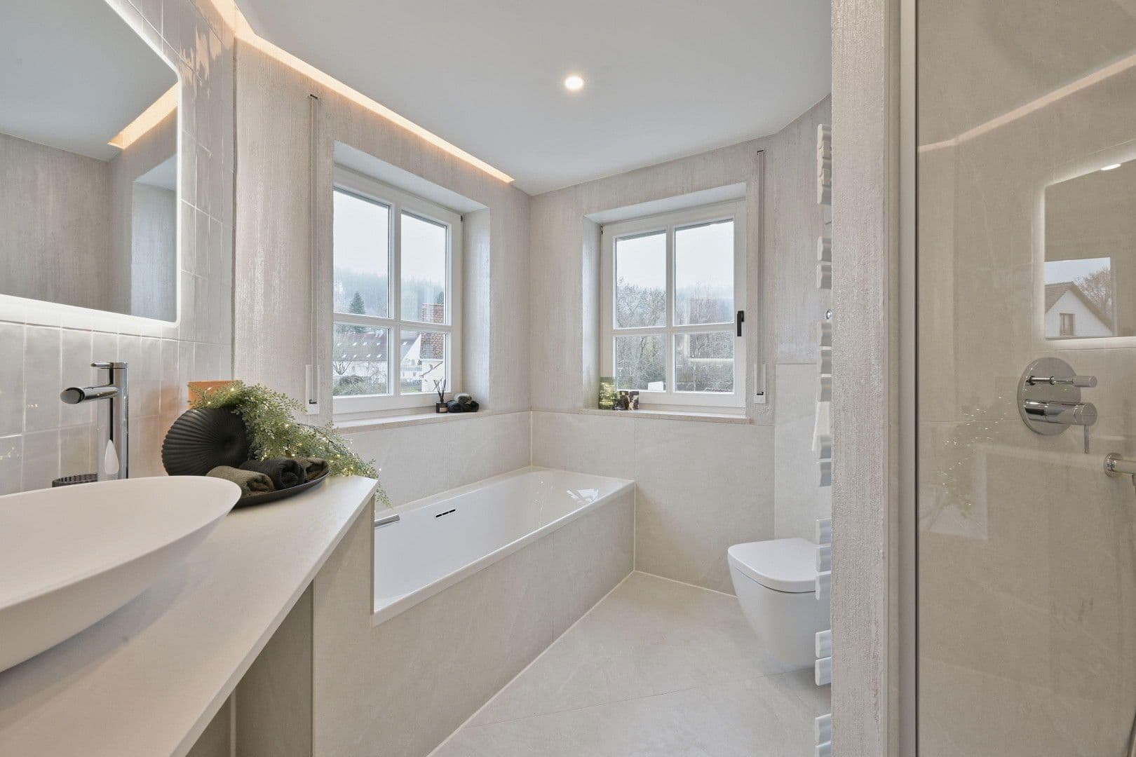 Prodej bytu 4+1 105 m², Hauptstraße 43, Aystetten, Bavorsko Prodej bytu 4+1 105 m², Hauptstraße 43, Aystetten, Bavorsko