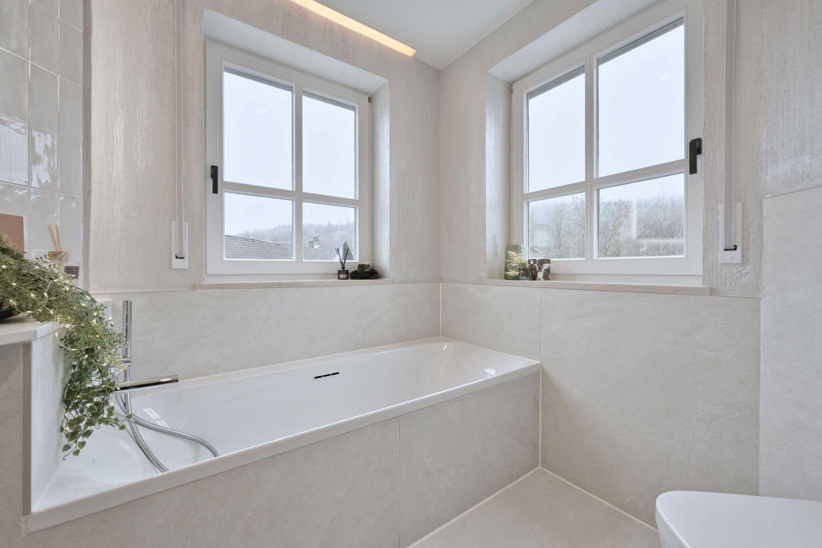 Prodej bytu 4+1 105 m², Hauptstraße 43, Aystetten, Bavorsko Prodej bytu 4+1 105 m², Hauptstraße 43, Aystetten, Bavorsko