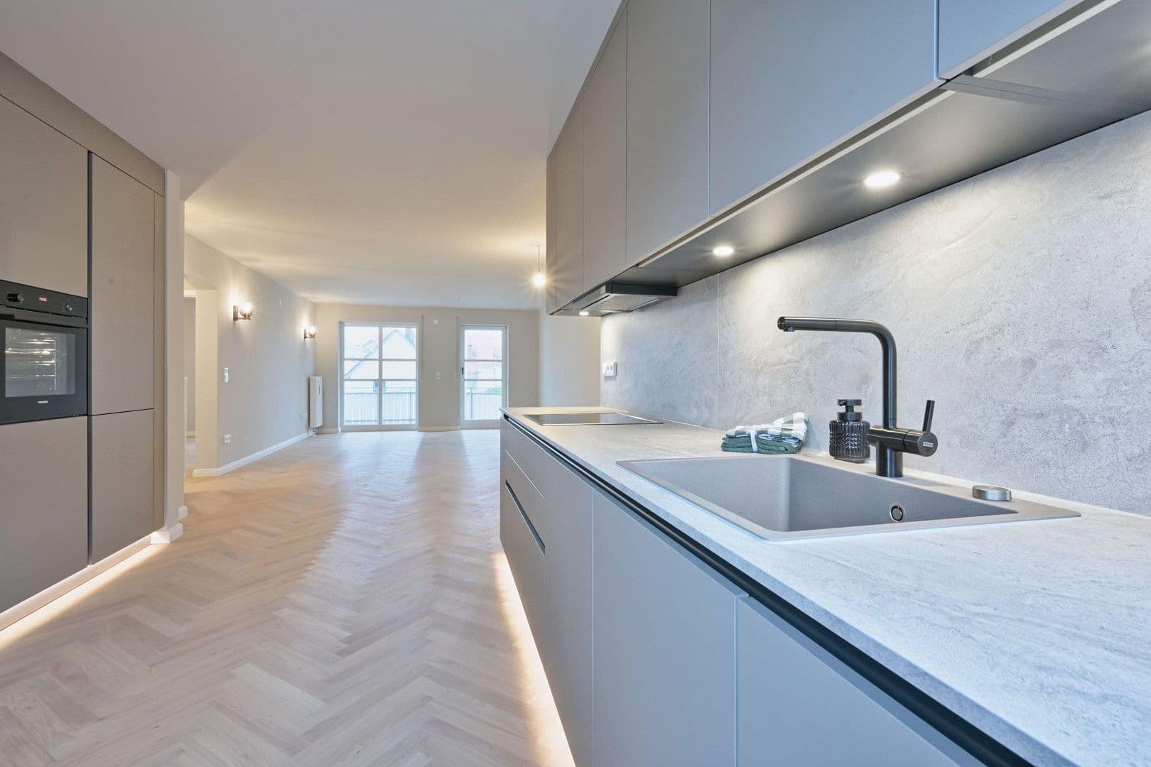 Prodej bytu 4+1 105 m², Hauptstraße 43, Aystetten, Bavorsko Prodej bytu 4+1 105 m², Hauptstraße 43, Aystetten, Bavorsko