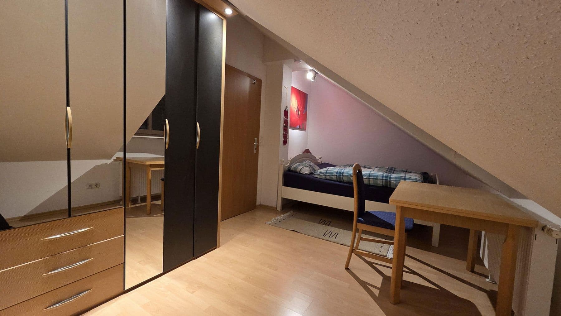 Prodej domu 150 m², pozemek 201 m², Händelstraße 1, Feldkirchen, Bavorsko Prodej domu 150 m², pozemek 201 m², Händelstraße 1, Feldkirchen, Bavorsko