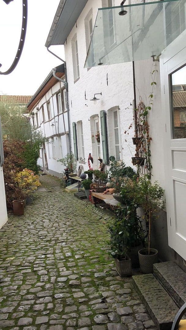 Prodej domu 160 m², pozemek 650 m², Krefeld, Severní Porýní-Vestfálsko Prodej domu 160 m², pozemek 650 m², Krefeld, Severní Porýní-Vestfálsko