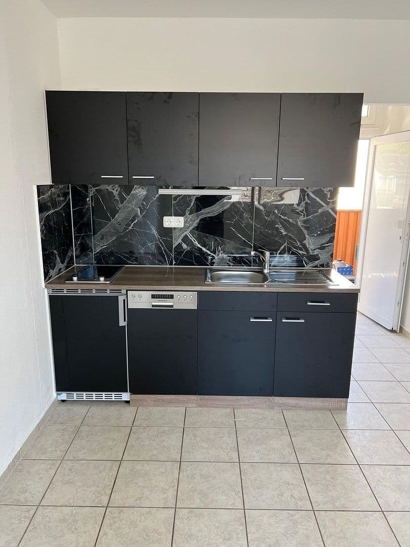 Pronájem bytu 1+1 24 m², Mainz, Porýní-Falc Pronájem bytu 1+1 24 m², Mainz, Porýní-Falc