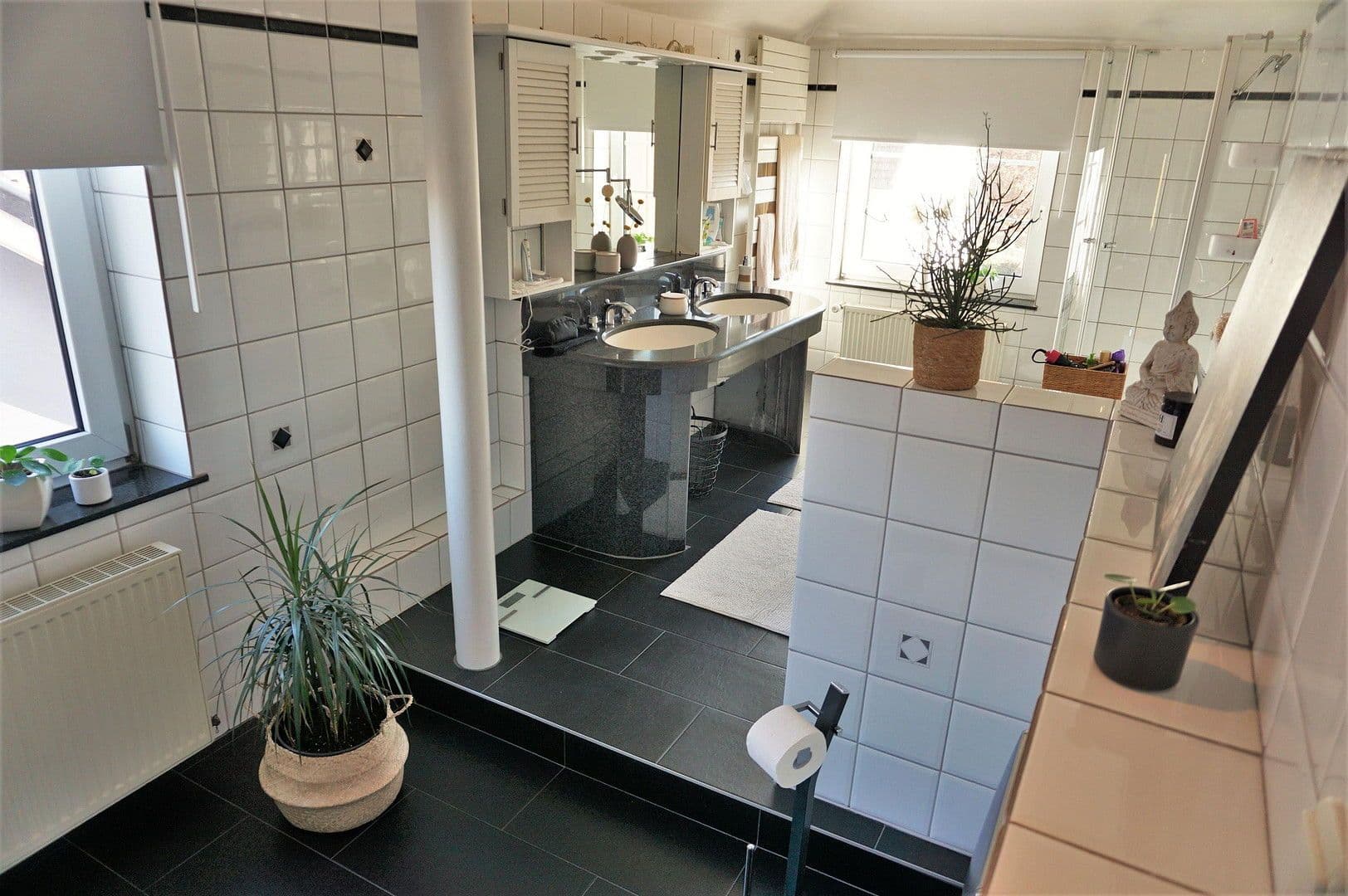 Pronájem bytu 4+1 148 m², Rinteln, Dolní Sasko Pronájem bytu 4+1 148 m², Rinteln, Dolní Sasko