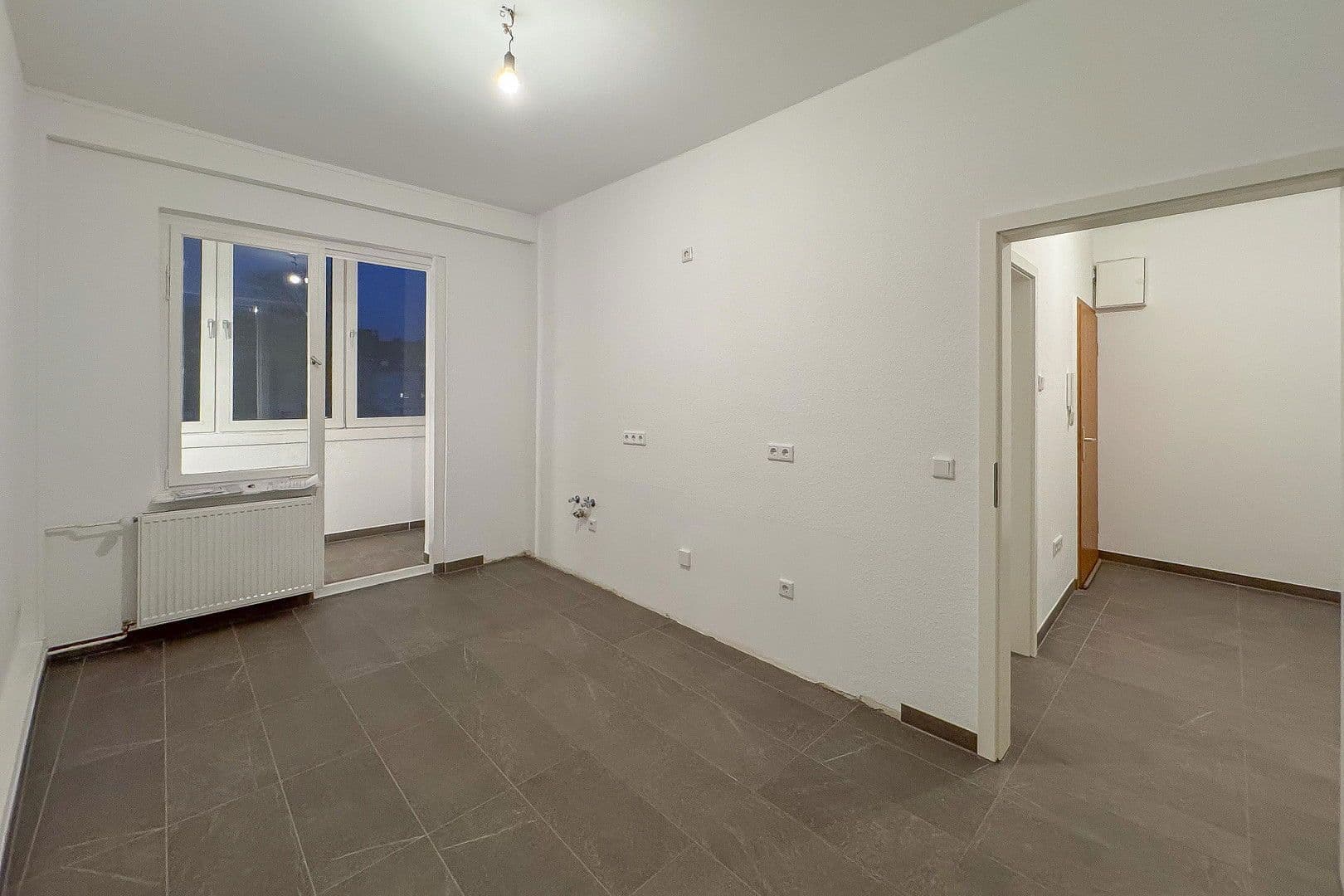 Pronájem bytu 2+1 62 m², Ruhrstraße 19, Witten, Severní Porýní-Vestfálsko Pronájem bytu 2+1 62 m², Ruhrstraße 19, Witten, Severní Porýní-Vestfálsko