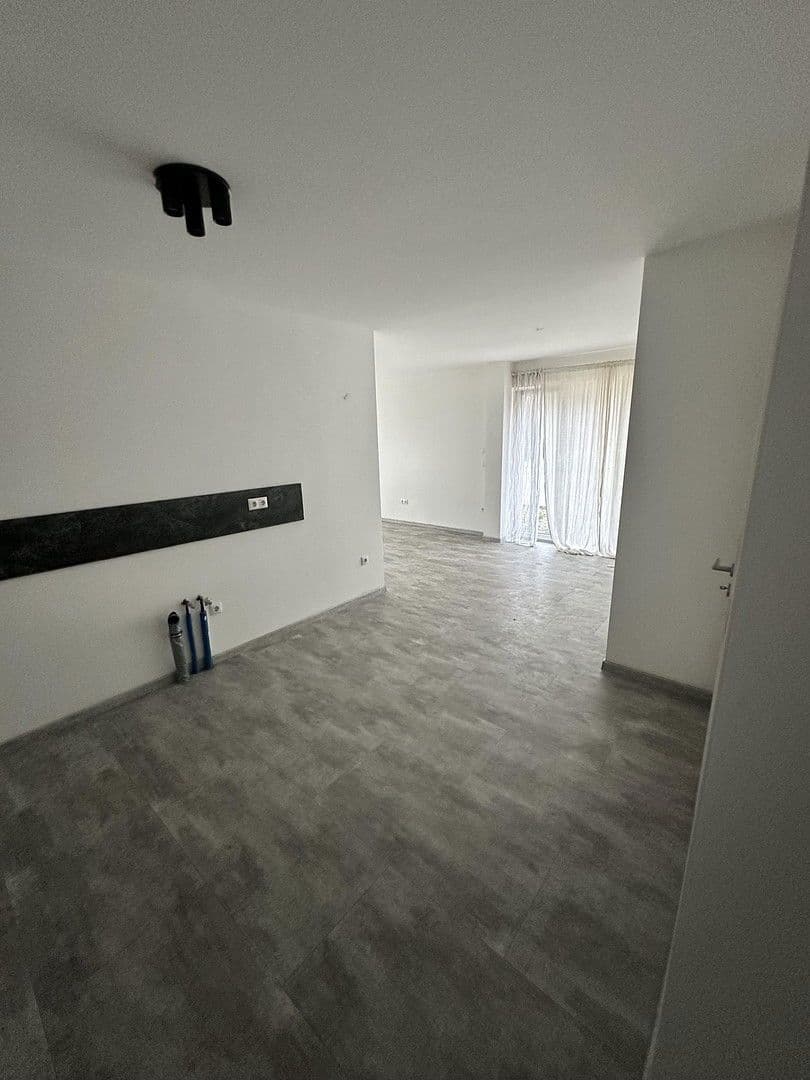 Pronájem bytu 2+1 55 m², Inniinngerstr 10, Augsburg, Bavorsko Pronájem bytu 2+1 55 m², Inniinngerstr 10, Augsburg, Bavorsko