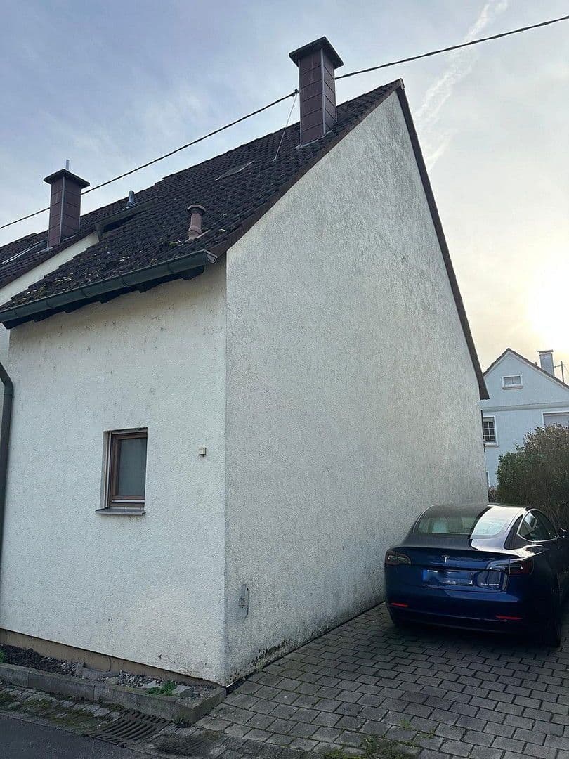 Prodej domu 95 m², pozemek 131 m², Illingen, Bádensko-Württembersko Prodej domu 95 m², pozemek 131 m², Illingen, Bádensko-Württembersko