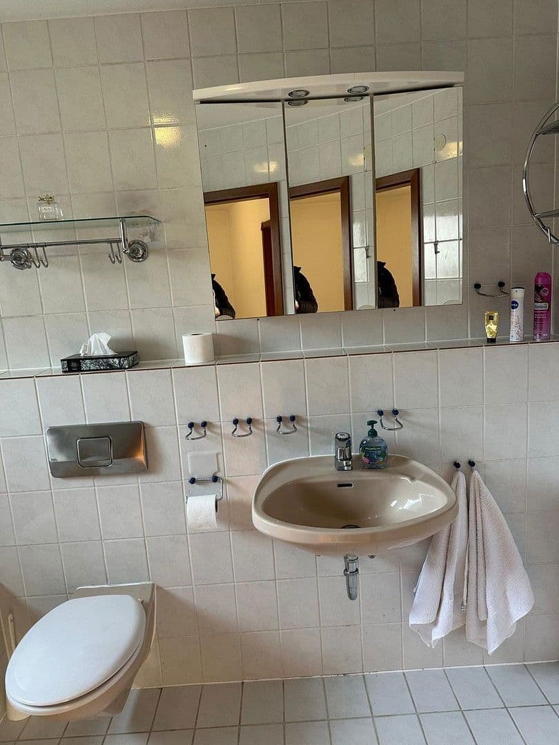 Prodej domu 95 m², pozemek 131 m², Illingen, Bádensko-Württembersko Prodej domu 95 m², pozemek 131 m², Illingen, Bádensko-Württembersko