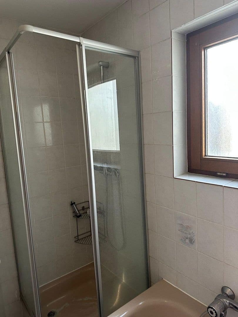 Prodej domu 95 m², pozemek 131 m², Illingen, Bádensko-Württembersko Prodej domu 95 m², pozemek 131 m², Illingen, Bádensko-Württembersko