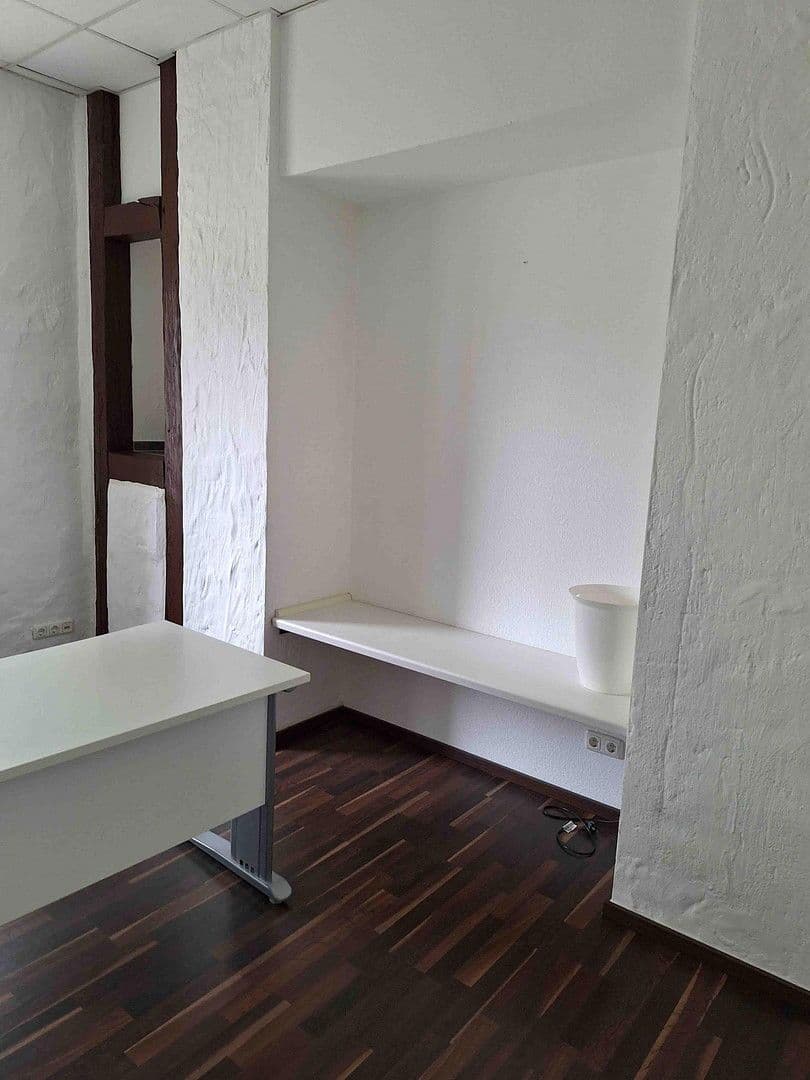 Pronájem kanceláře 124 m², Hauptstr. 21, Idstein, Hessen Pronájem kanceláře 124 m², Hauptstr. 21, Idstein, Hessen