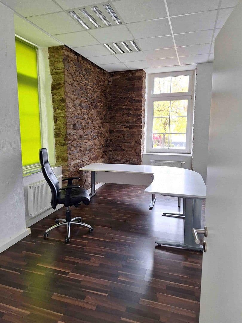 Pronájem kanceláře 124 m², Hauptstr. 21, Idstein, Hessen Pronájem kanceláře 124 m², Hauptstr. 21, Idstein, Hessen